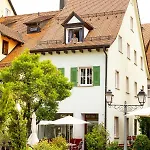 Gaestehaus Am Schlossplatz, Z. 4 3* 미르스부르크